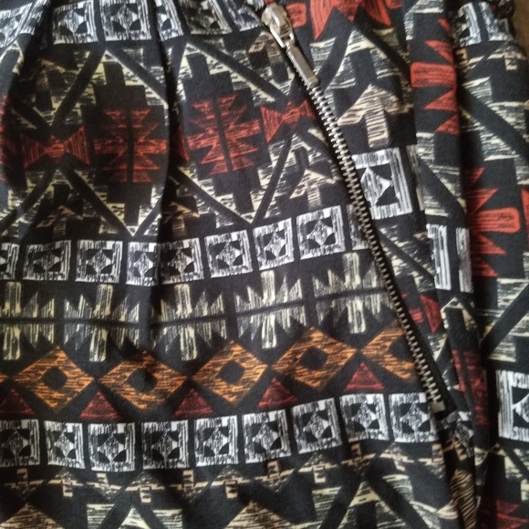 Aztec pants - Picture 3 of 3